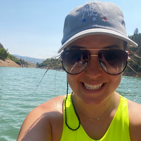 Meet your Posher, Crystal - Picture 1 of 1